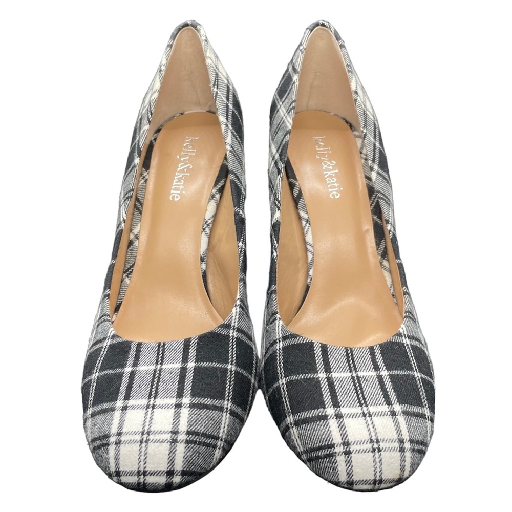 Kelly & Katie Black and White Plaid Round Toe Pumps with 4" Heel Size 9 Wide